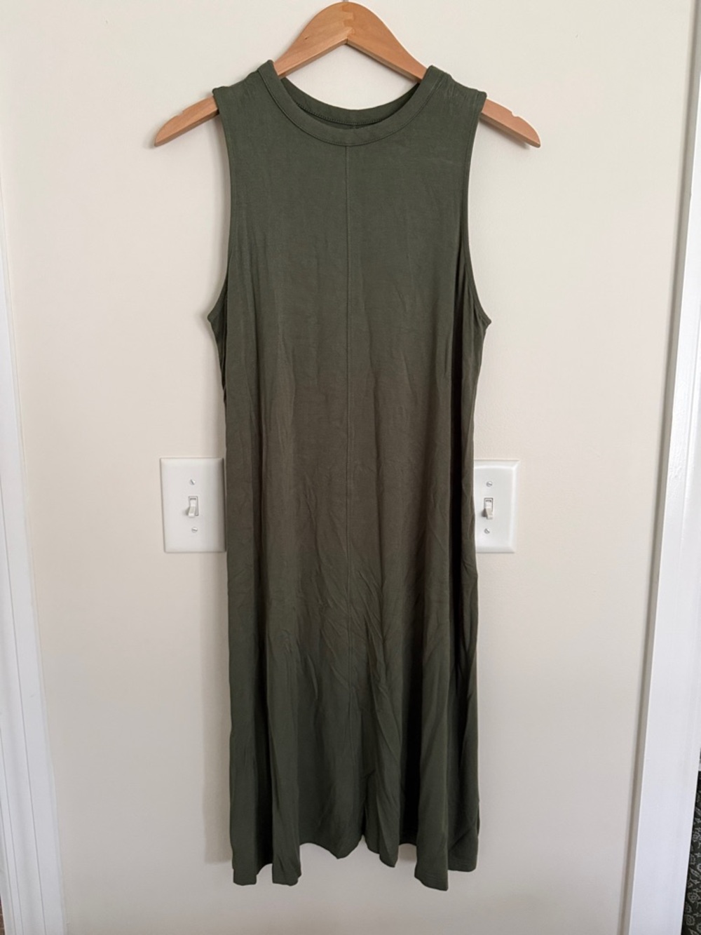 Time and Tru Sleeveless Olive Midi Dress
